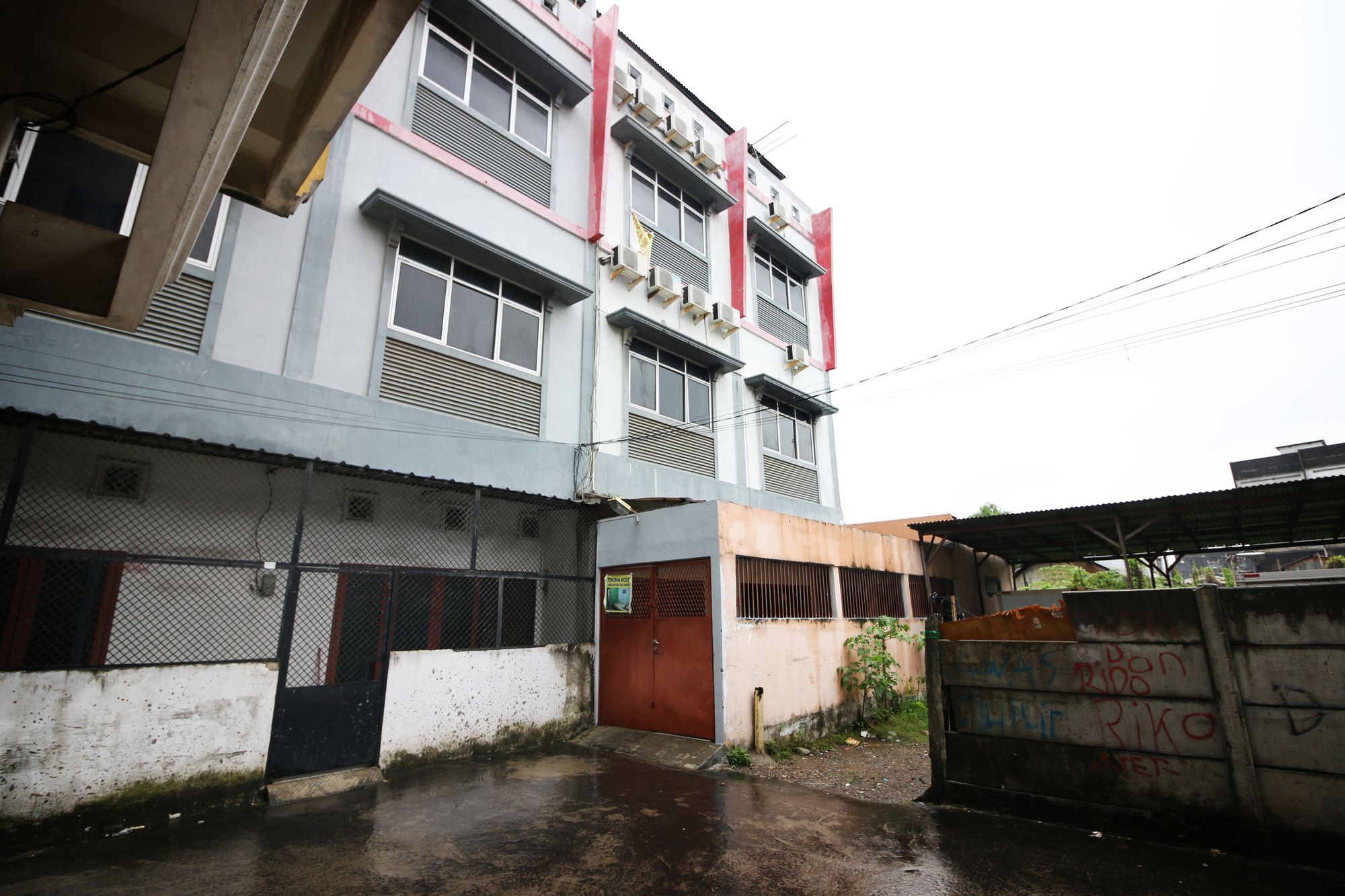 Sky Residence Sayangan Palembang Exterior photo